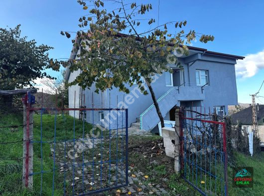 ÇAYCUMA GÜDÜLLÜ KÖYÜNDE 2 KATLI MÜSTAKİL EV + 1250m2 BAHÇE